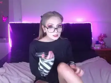 Chaturbate Free Live Porn of shysweetrish