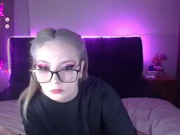 Chaturbate Free Porn Cam of shysweetrish