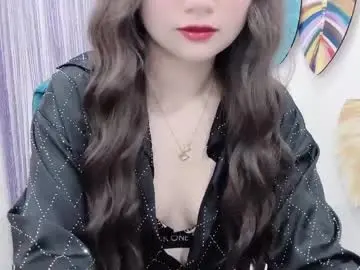 Chaturbate Live Sex Cam of hellokitty_sexy