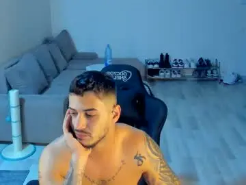 Chaturbate Live Sex Cam of jonnyporn1