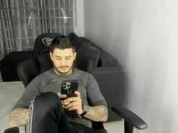 Chaturbate Sex Chat of jonnyporn1