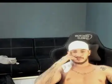 Chaturbate Sex Cam of jonnyporn1