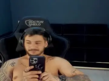 Chaturbate Live Porn of jonnyporn1