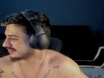 Chaturbate Live Sex Cam of jonnyporn1