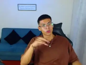 Chaturbate Free Live Porn of valentino_08