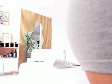 Chaturbate Live Sex Cam of nemisha