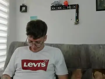 Chaturbate Sex Chat of a_sexy_couple__