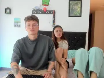 Chaturbate Private Sex Chat of a_sexy_couple__
