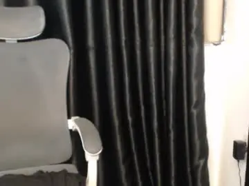 Chaturbate Watch Live Sex Cams of melanine_floral