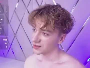 Chaturbate Live Sex Cam of softcrave