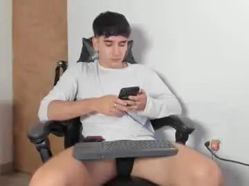 Chaturbate Free Porn Cam of leo_jones389