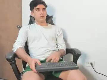 Chaturbate Live Sex of leo_jones389