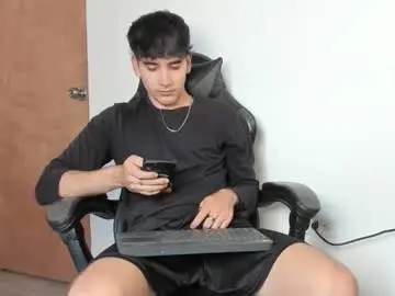 Chaturbate Live Sex of leo_jones389