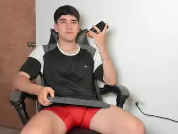 Chaturbate Live Porn of leo_jones389