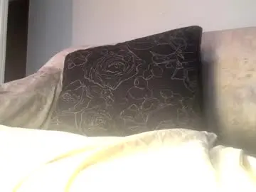 Chaturbate Live Sex Cam of lil_ith