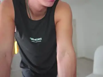 Chaturbate Adult Webcams of dave_maxwell
