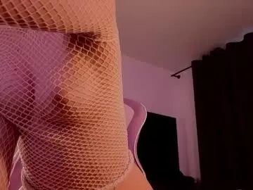 Chaturbate Best live sex cam show of elfiecollins