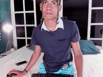 Chaturbate Live Sex Cam of maxim_walker