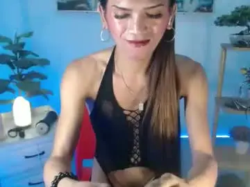 Chaturbate Live Sex Cam of breannabratx69