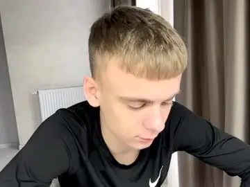 Chaturbate Live Sex Cam of echowraith