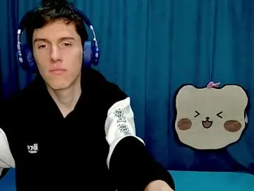 Chaturbate Live Sex Cam of goodboyluca