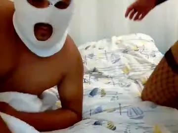 Chaturbate Live Sex Cam of couplemixte25