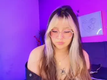 Chaturbate Nude Webcam of aliice_blond