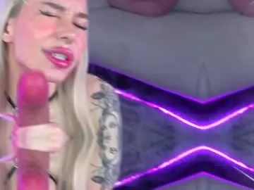 Chaturbate Free Live Porn of nikkisilk