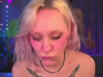 Chaturbate Adult Video Chat of nikkisilk