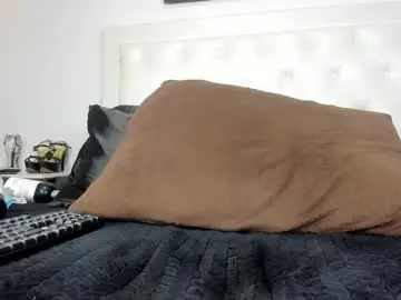 Chaturbate Adult Video Chat of rouse_sexy_hotxx77