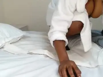 Chaturbate Live Porn of hairy_squiter