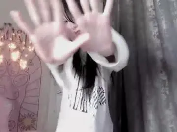 Chaturbate Free Porn Cam of holy420loly
