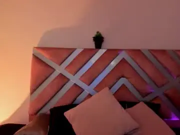 Chaturbate Adult Webcam of violetcollins_