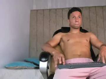 Chaturbate Live Sex Cam of liam_mush