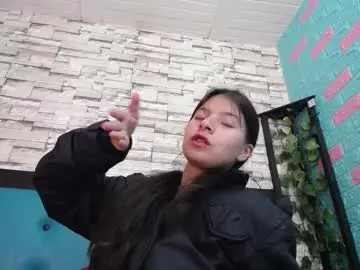 Chaturbate Sex Cam of maily_can