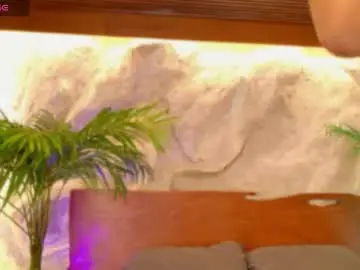Chaturbate Live Sex Cam of alisoon_moon