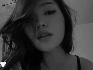 Chaturbate Live Sex Cam of elegant_vibes