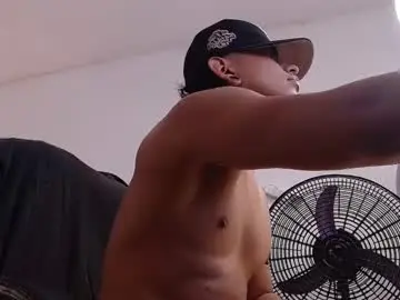 Chaturbate Live Sex of saenz_hotx