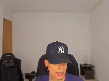 Chaturbate Sex Chat of saenz_hotx