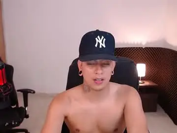 Chaturbate Nude Webcam of saenz_hotx