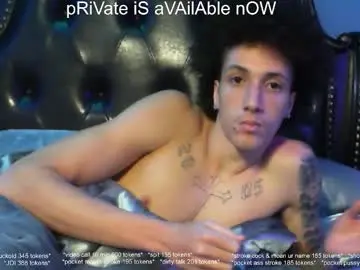 Chaturbate Live Sex Cam of toxicjohnni