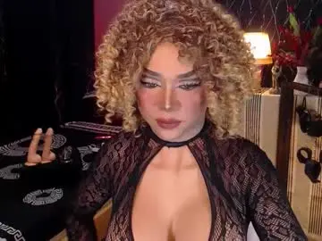 Chaturbate Live Sex Cam of hugecockchristine
