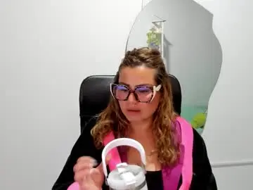 Chaturbate Live Porn of julieta_star69