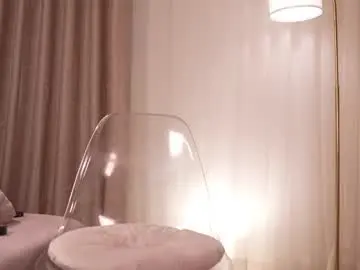 Chaturbate Best live sex cam show of pauline_7