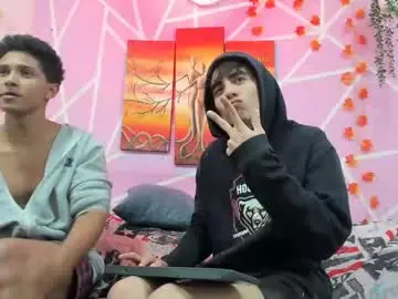 Chaturbate Live Sex Cam of yoel_allan_hot88
