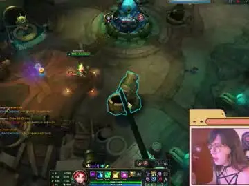 Chaturbate Free Porn Cam of fijisakistar