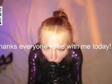 Chaturbate Live Sex Cam of suk_ki