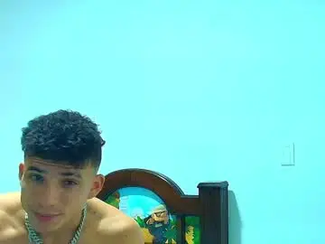 Chaturbate Live Sex Cam of danni_scot