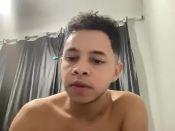 Chaturbate Live Sex Cam of dotadinha