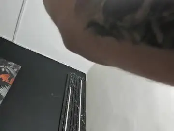 Chaturbate Adult Webcams of luke_davis01